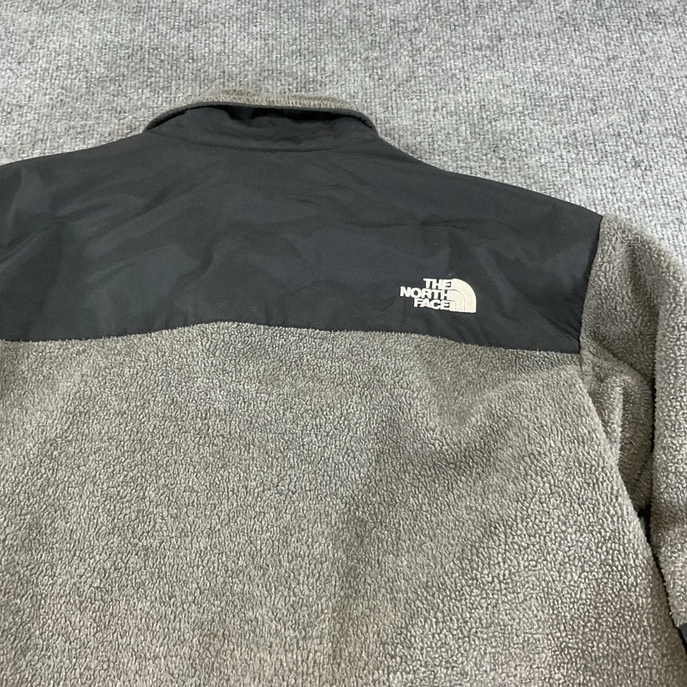 The North Face Denali Fleece Jacket Mens Medium Gray Black FZip Polartec Outdoor